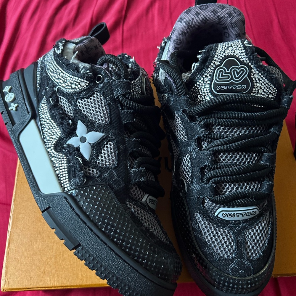Louis Vuitton Swarovski crystal sneakers size 12 - Picture 3 of 6
